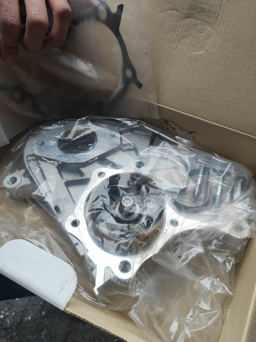 Насос охлаждения