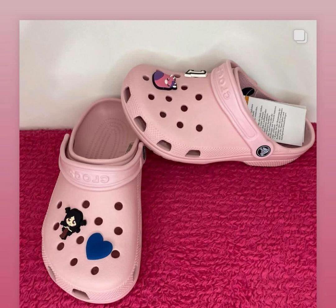 CLASSIC CROCS