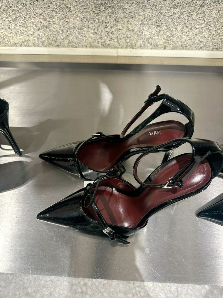 Escarpins à Talon Noir Élégants