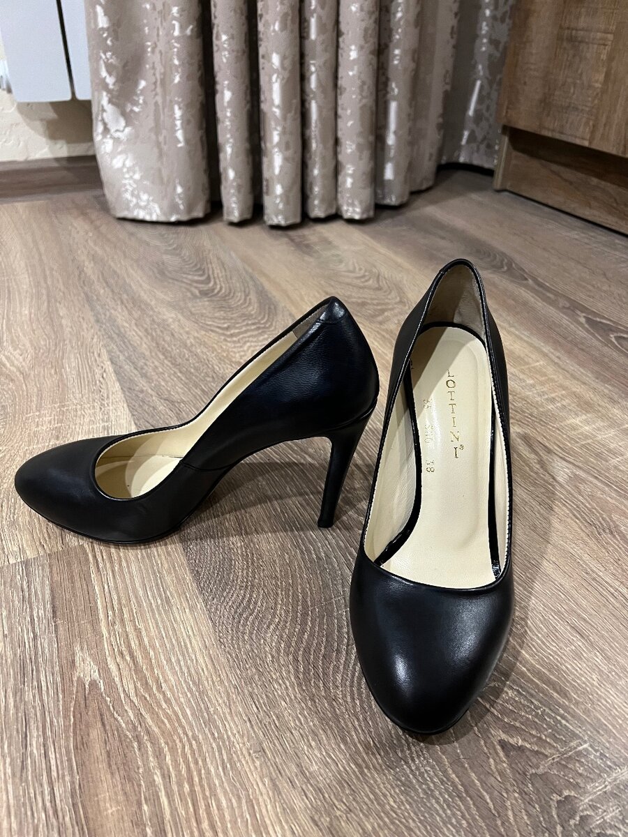 Итальянские удобные на каблуках с круглым носом