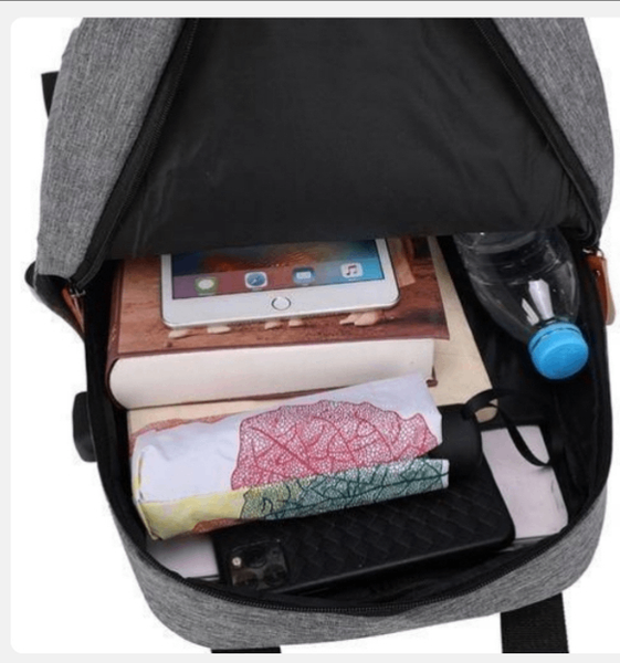 Sac à dos avec port USB et pochette