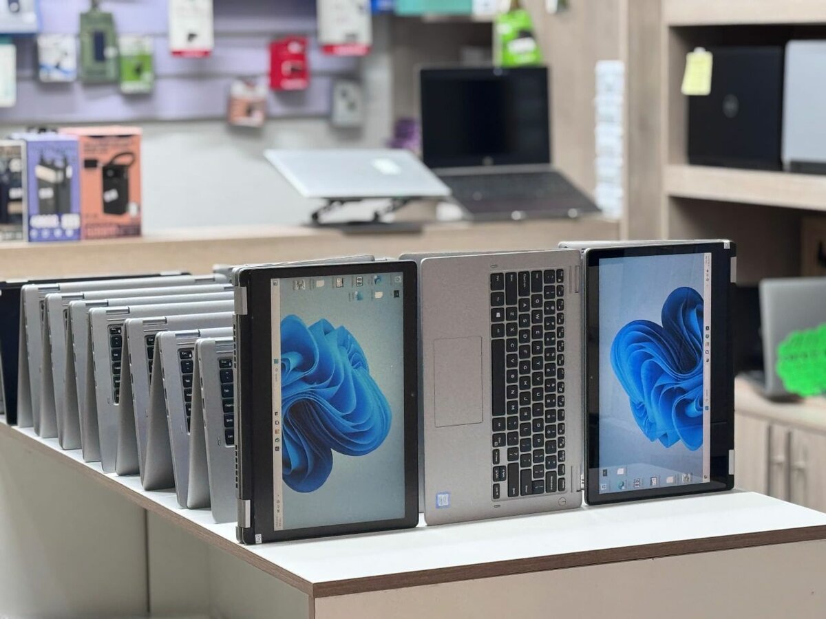 1-Dell 3310 2in1  corei5 8th gen Ram 8gb - 256gb  Touch 360