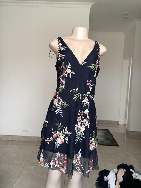 Dress noir rose