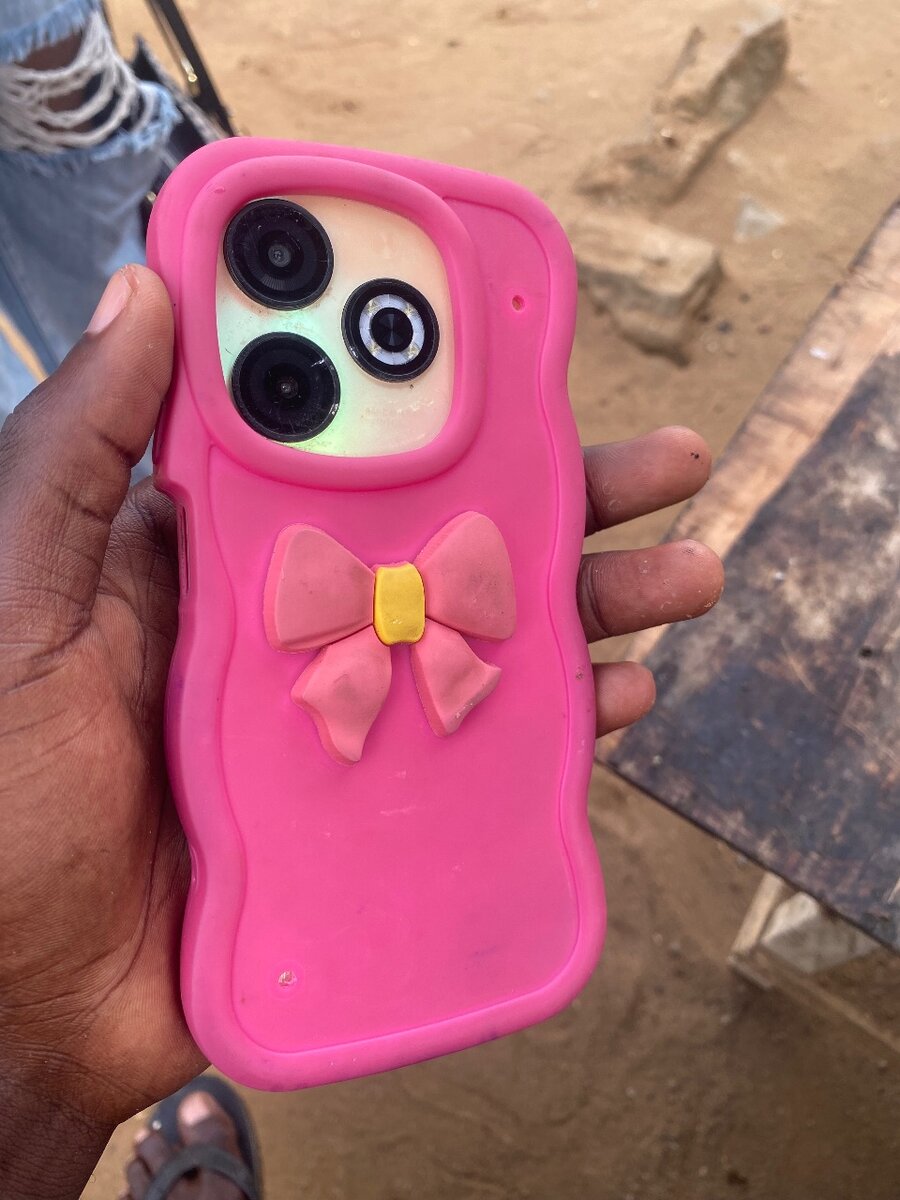 Infinix smart 8 HD 64giga/3+3 ram tout passe propre