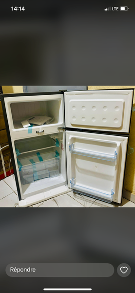 Mini réfrigérateur compact