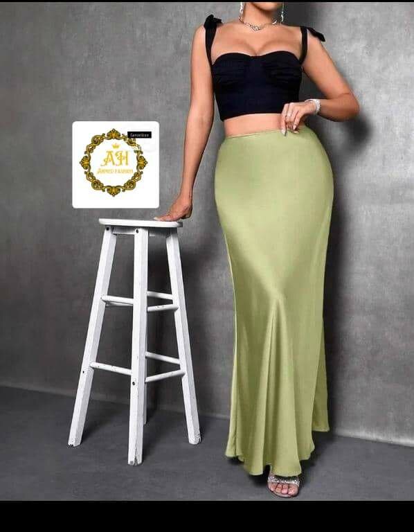 Jupe Longue Satinée Élegante