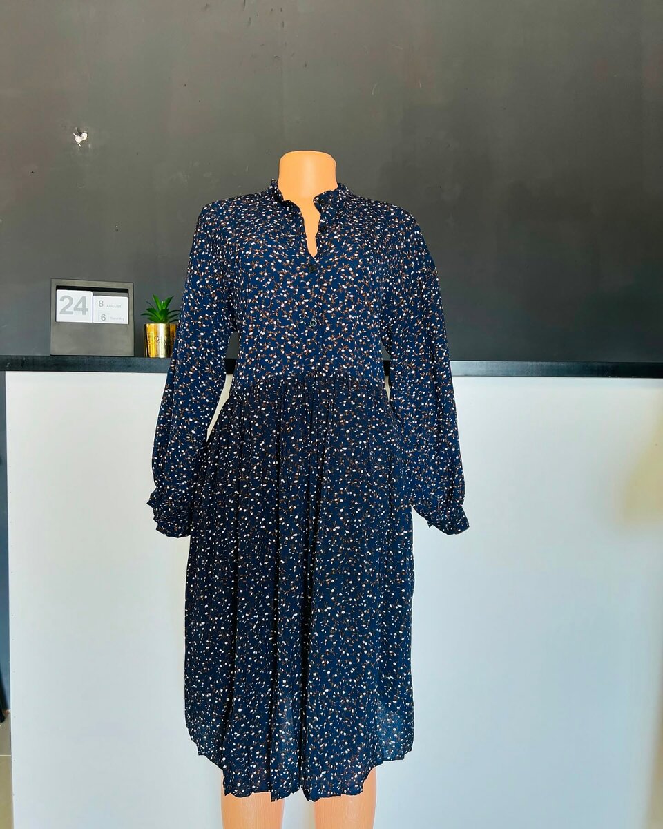  women's beautiful dress 