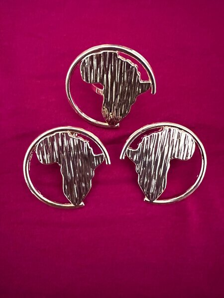 Elegant Gold Earrings set