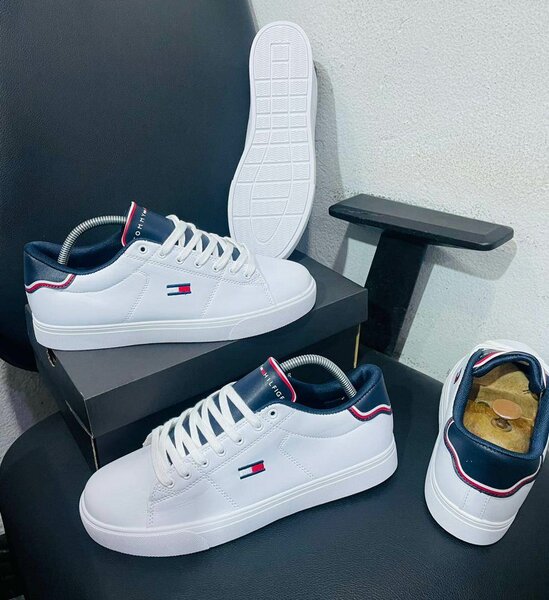 Tommy Hilfiger