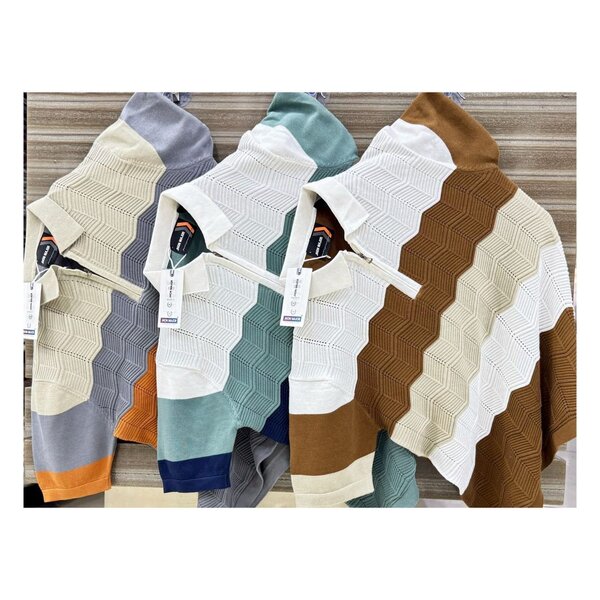 Pulls à rayures colorées