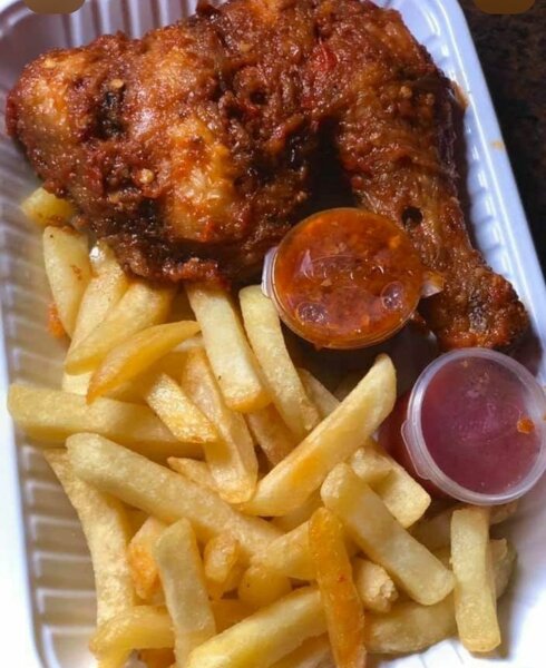 Délicieux Repas de Poulet