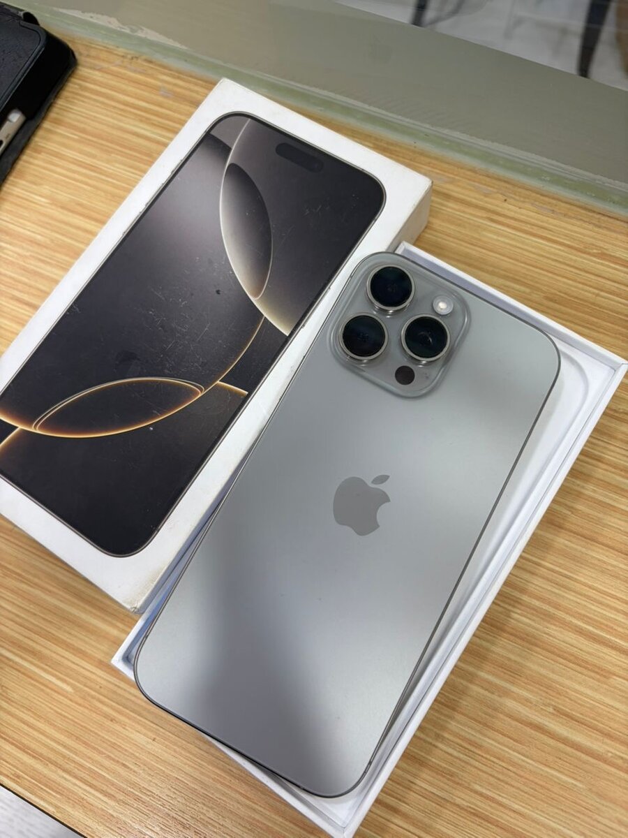 iPhone 16 pro 512giga