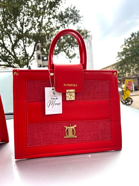 Sac à main rouge élégant Nempire