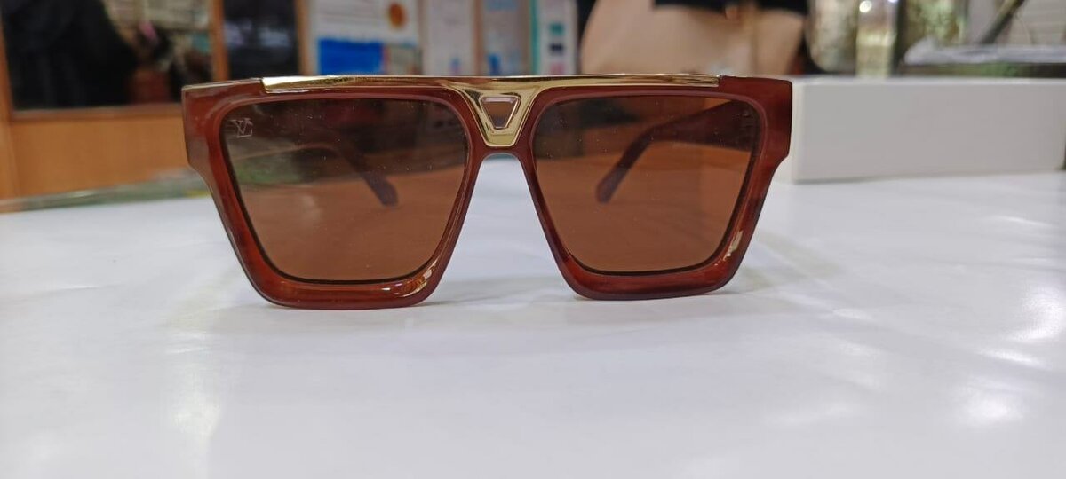 Sun glasses