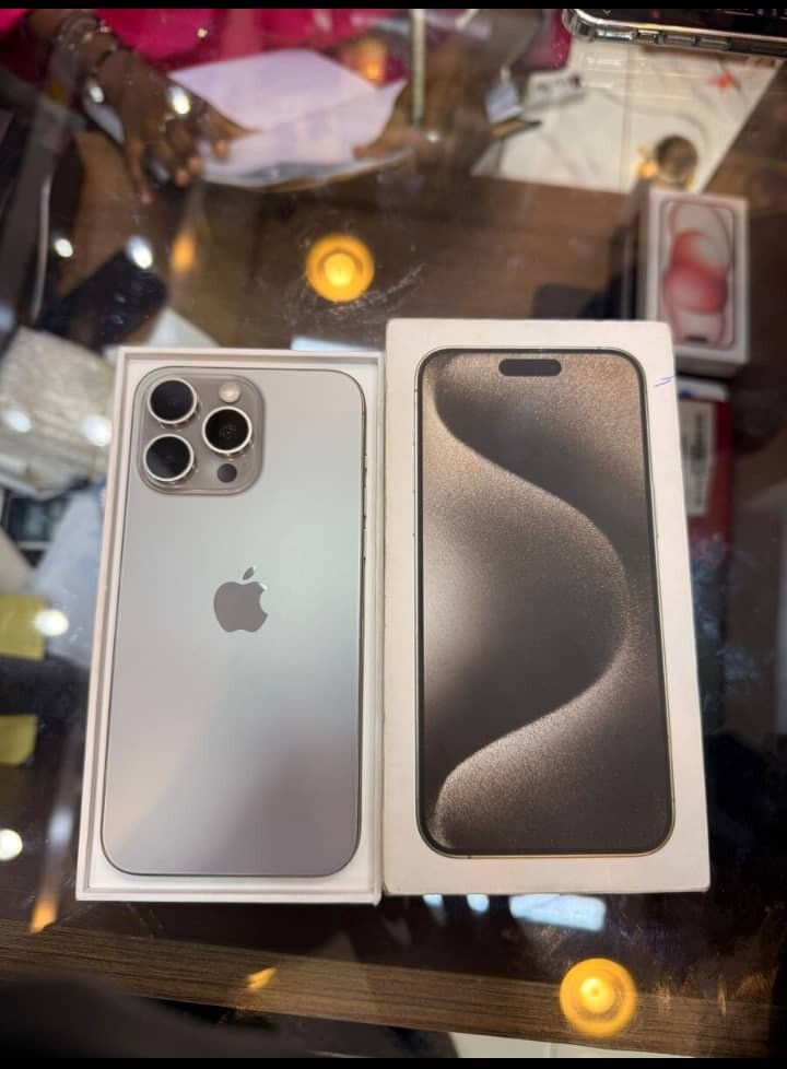 iPhone 14 Pro Max Gris