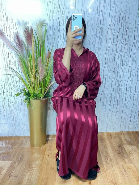Abaya élégante en satin