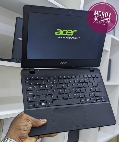 LAPTOP ACER TRAVELMATE B116