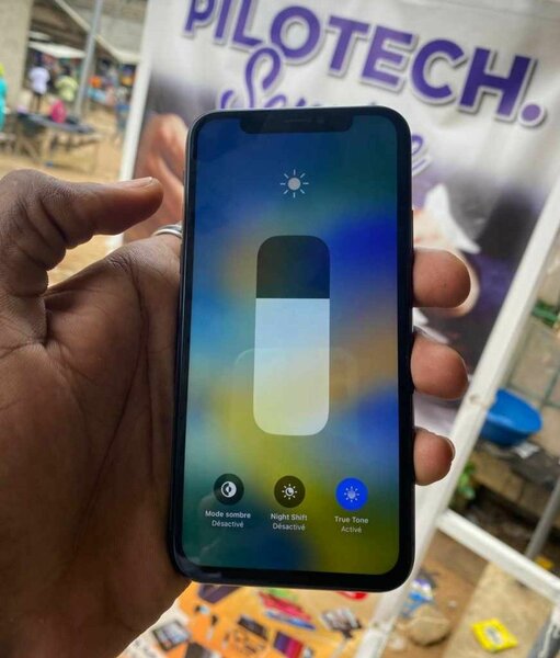 iPhone X