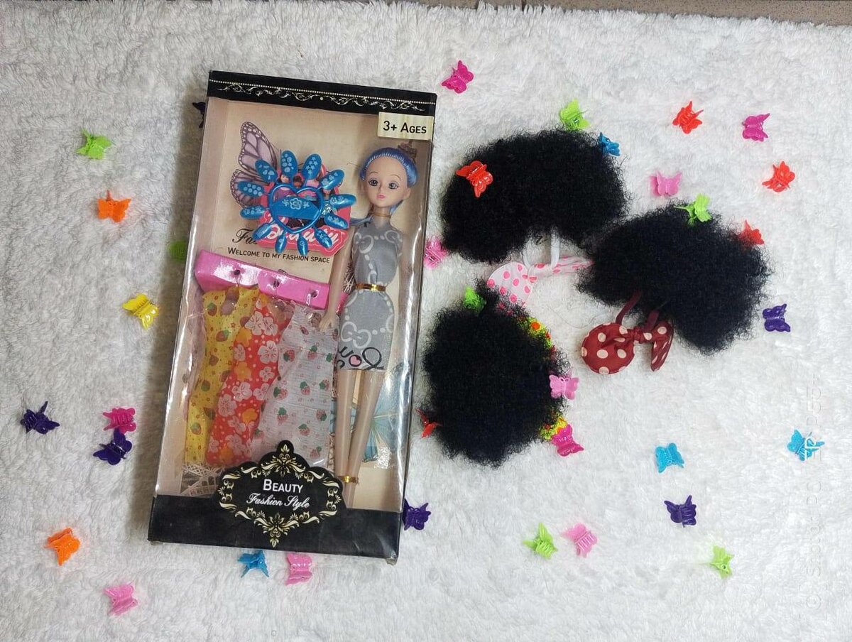 KIT NOEL ( POUPÉE+ POSTICHE)