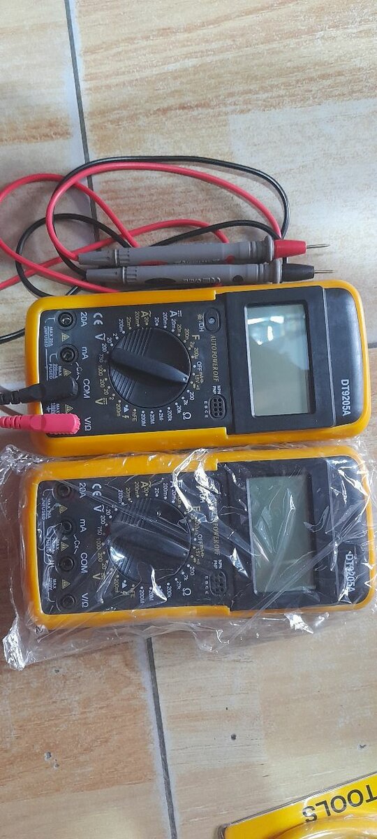 Digital Multimeter DT9205A