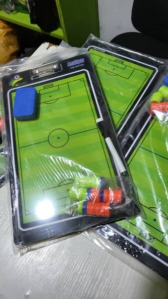 Tableau tactique de football magnétique