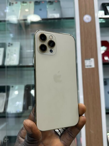 iPhone 12pro max 128gb sans id