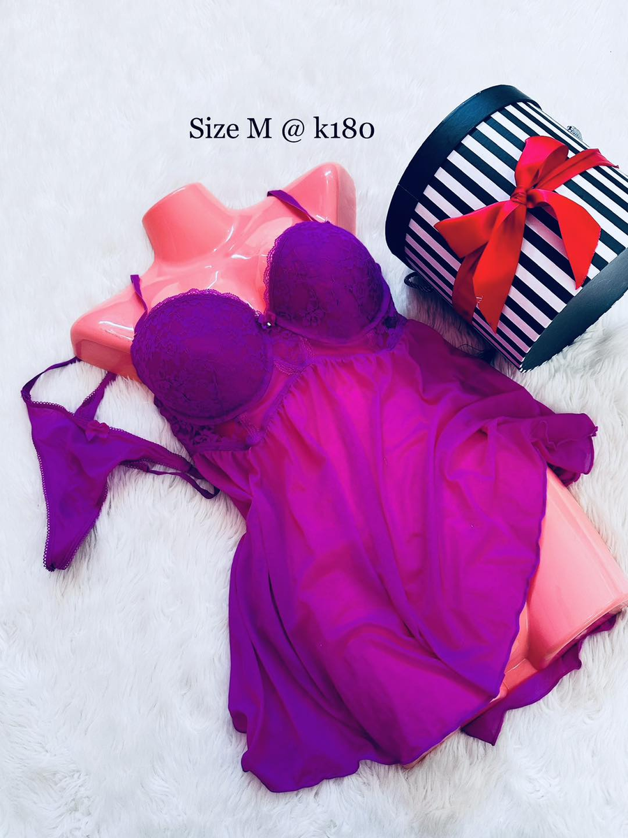 Lingerie violet