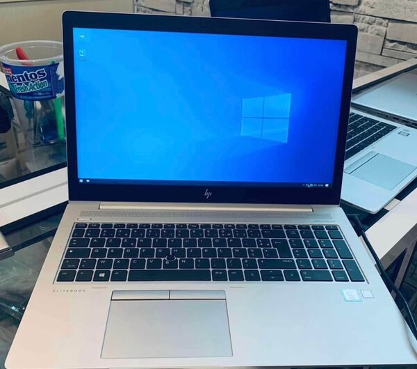Pc -HP ELITEBOOK