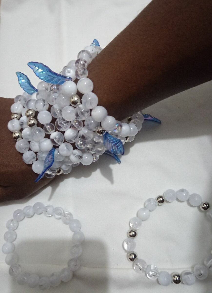 Bracelets en perles colorées