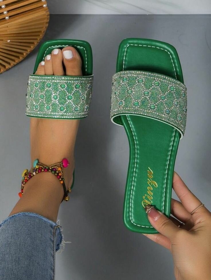 Women's slippers