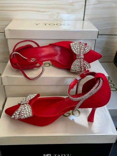 Escarpins rouges élégants