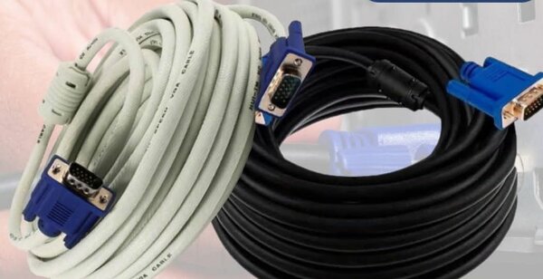 Câble VGA disponible