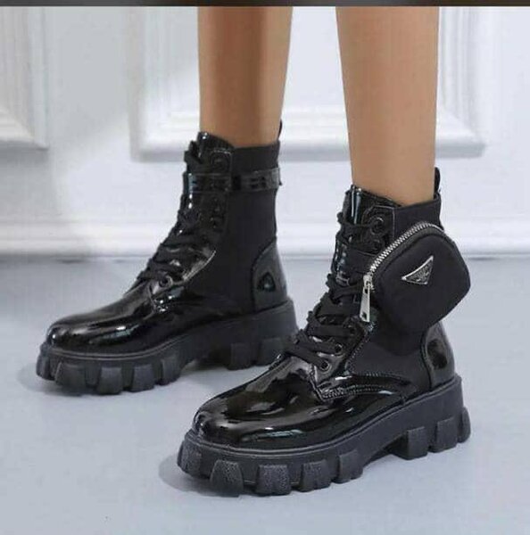 Chaussures originale