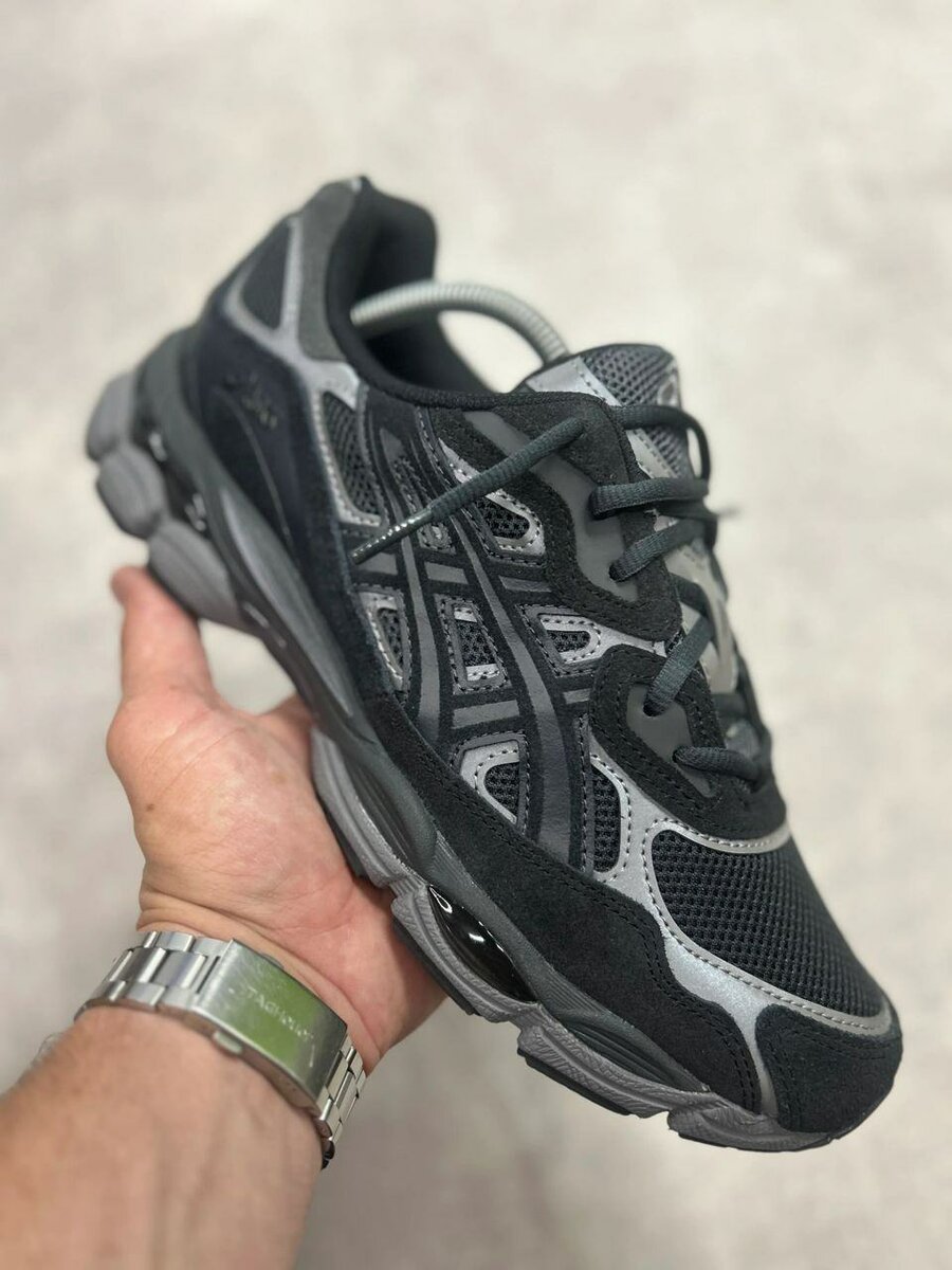 Chaussures de running légères Asics