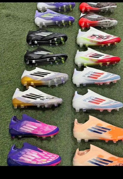 Chaussures de football colorées