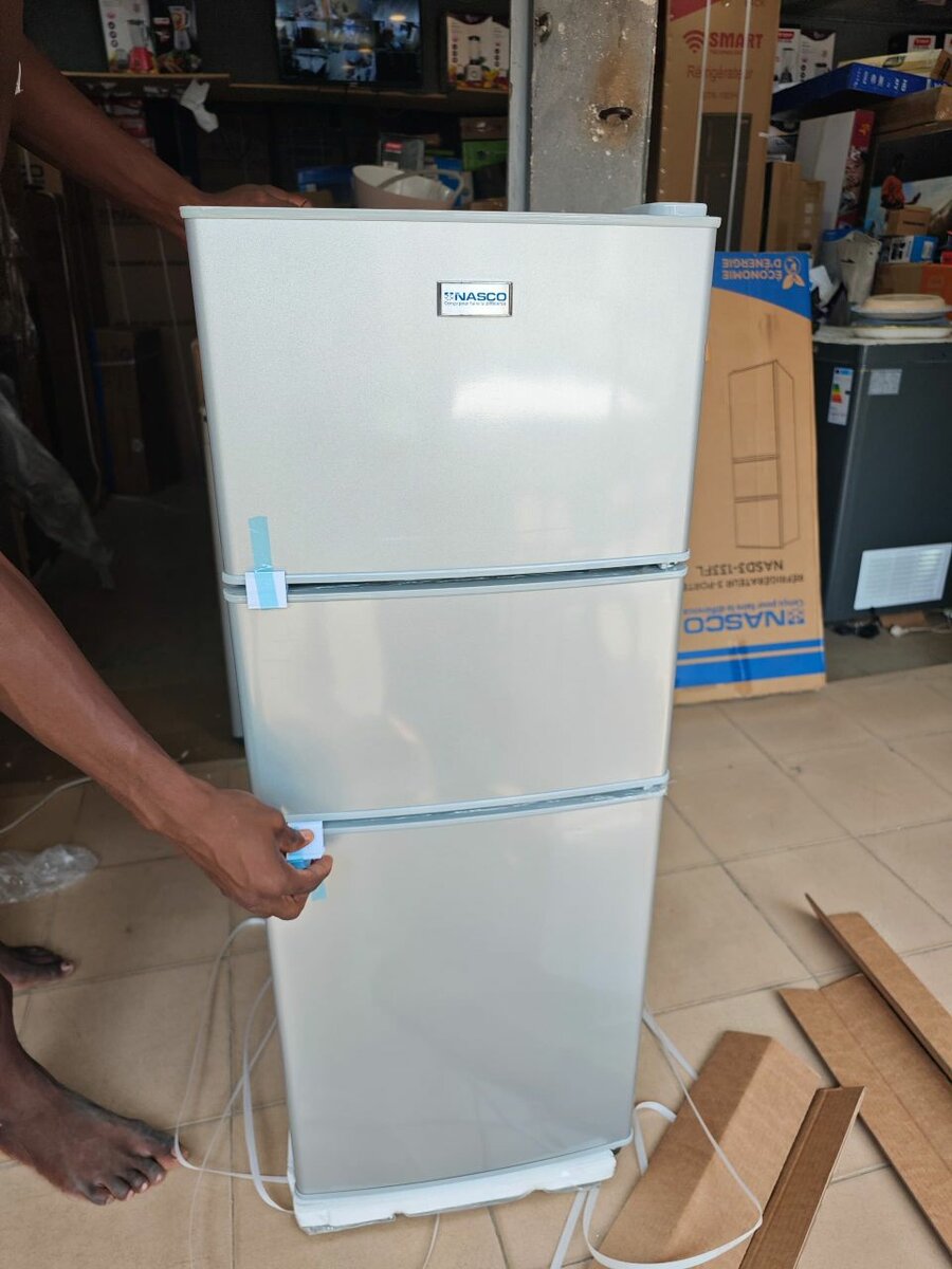 Nasco Réfrigérateur 3 Portes Economie dénergie  133L  NAS