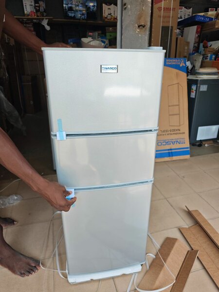 Nasco Réfrigérateur 3 Portes Economie dénergie  133L  NAS