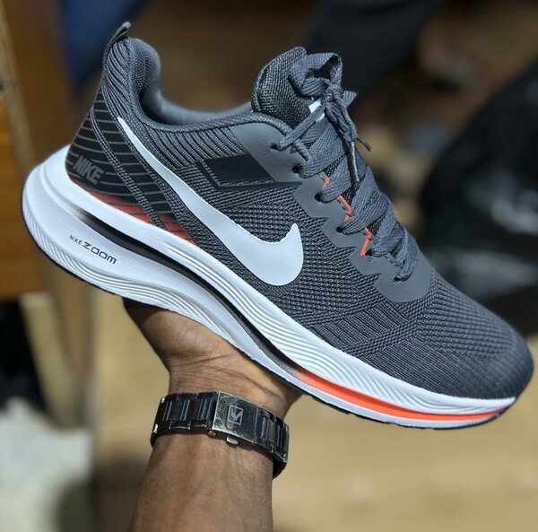 Chaussures de course légères