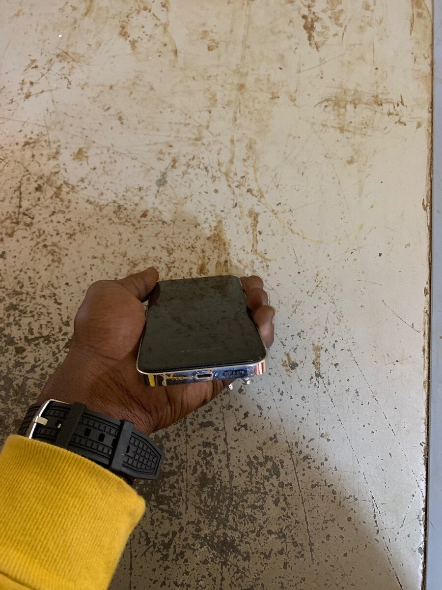 Smartphone 14 pro blanc