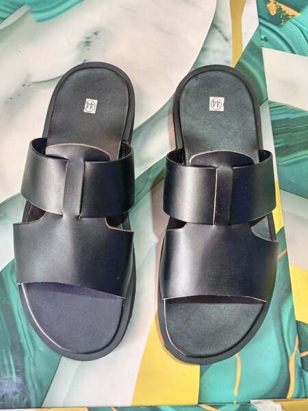 Sandales plates pour homme