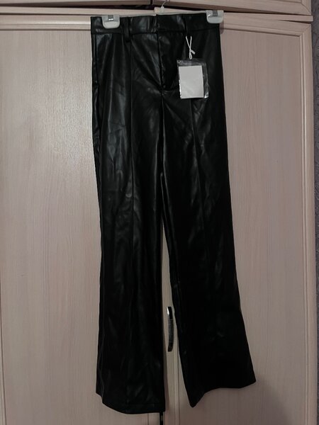 Кожаные новые брюки