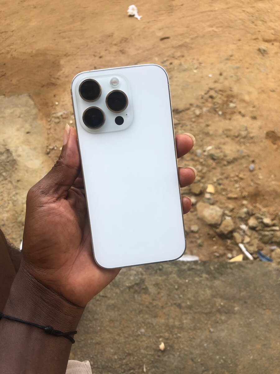 Smartphone moderne blanc