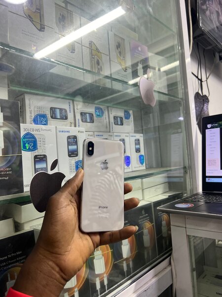 iPhone X second main