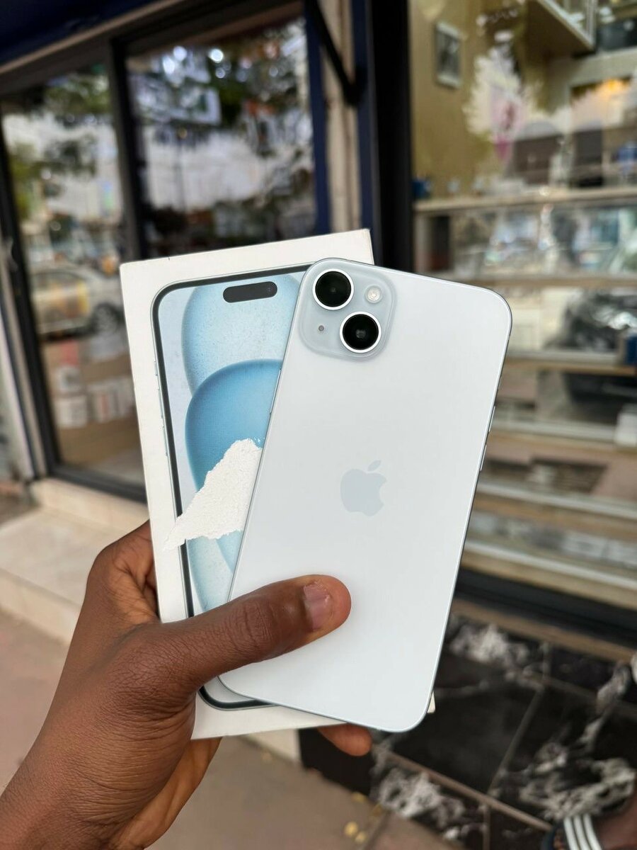 iPhone 15 Plus 128go quasi neuf