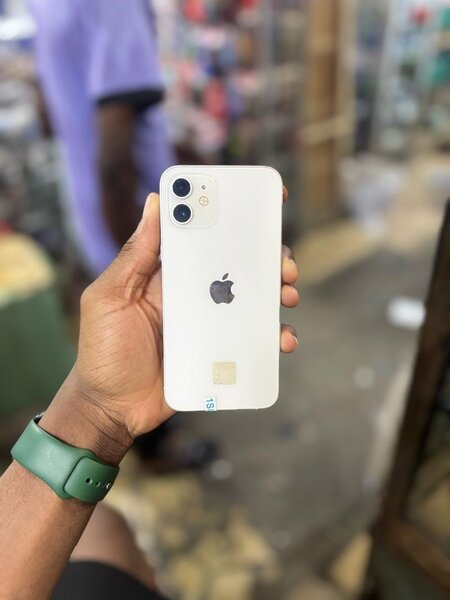 iPhone 12 - Blanc