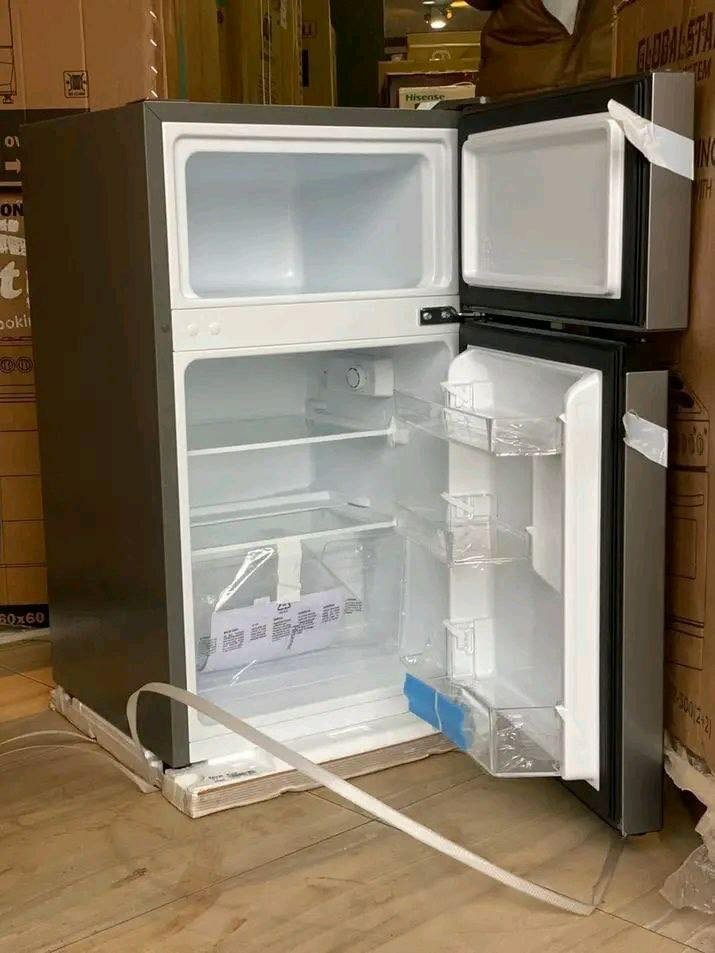 HISENSE TABLE TOP REFRIGERATOR
