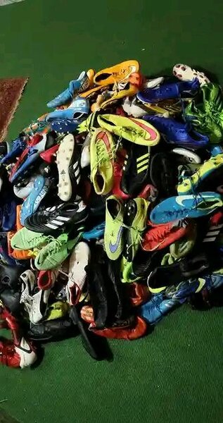 Chaussures de football Adidas