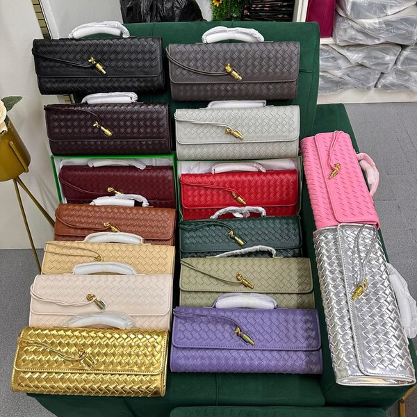 Sac à main en cuir tressé