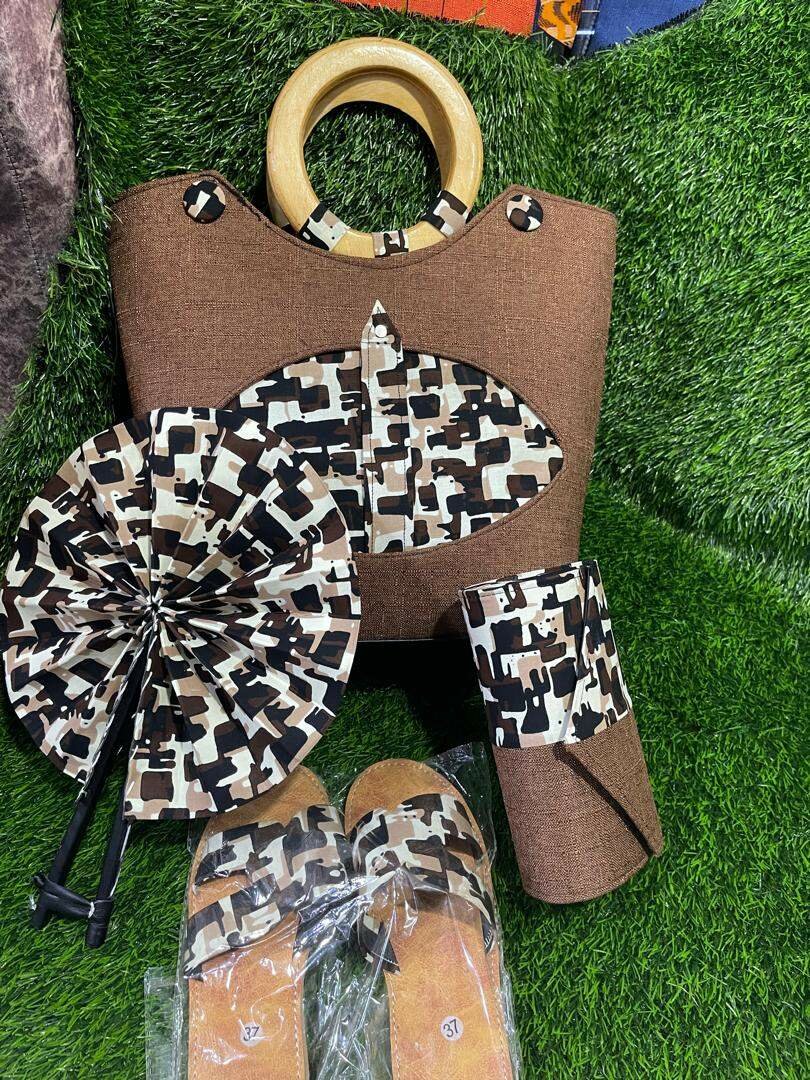 Set d'Accessoires Élégants