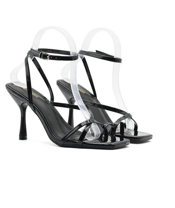 Talon fermé à corde